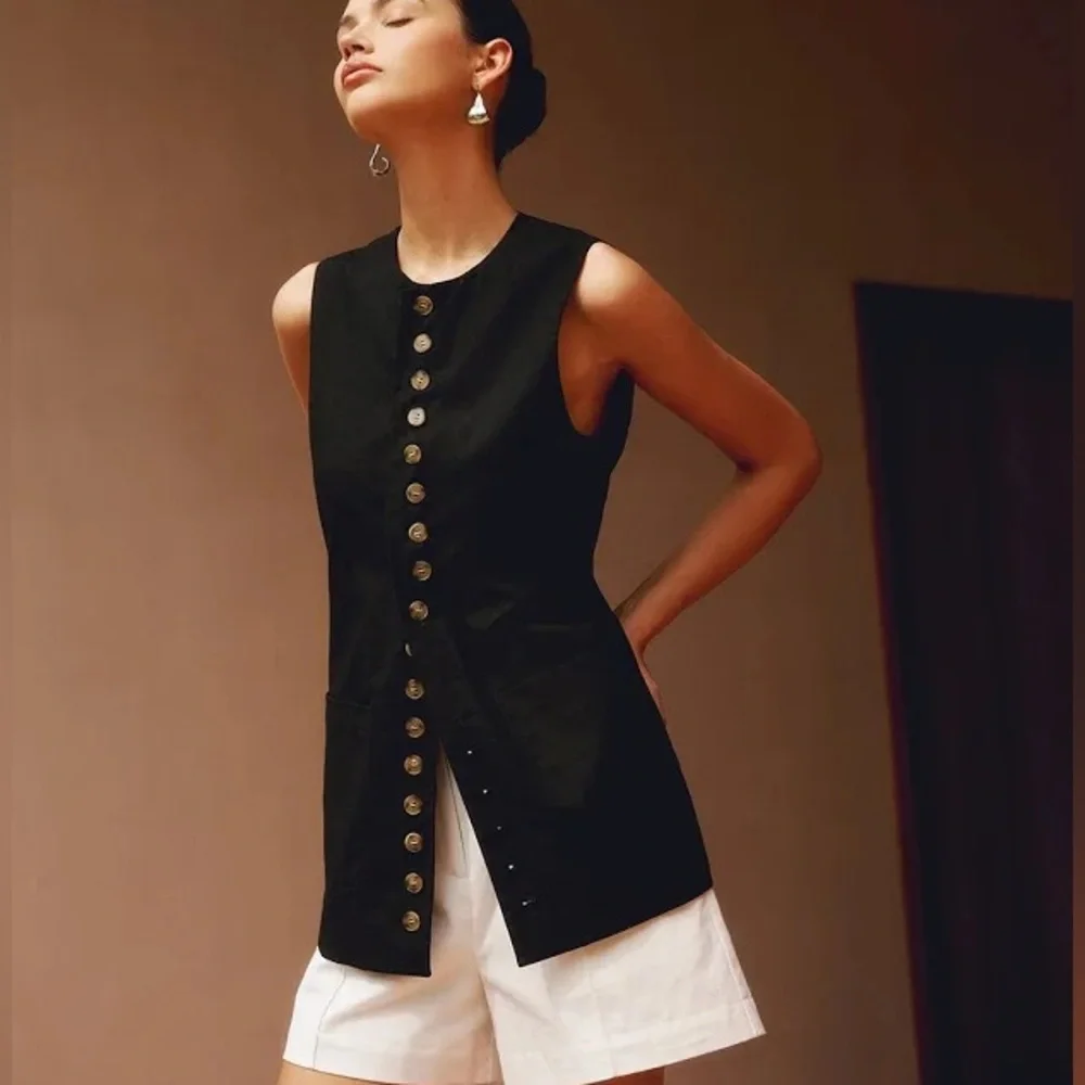 Black Cotton & Linen Crew Neck Sleeveless Button Up Front Longline Vest - Picture 3 of 14